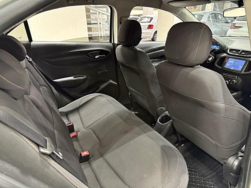 foto do ONIX JOY 1.0 8V FLEX MANUAL 2017