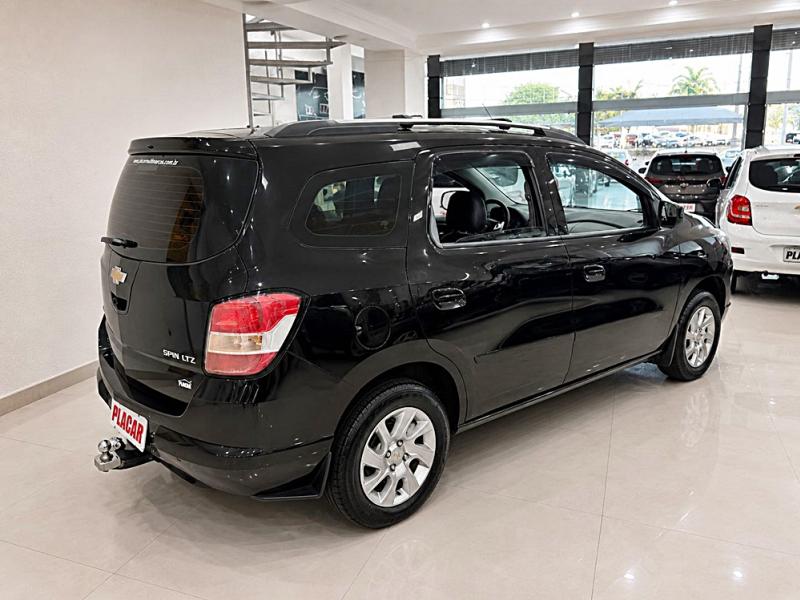 foto do SPIN LTZ 1.8 8V FLEX 7 LUGARES AUTOMÁTICO 2015