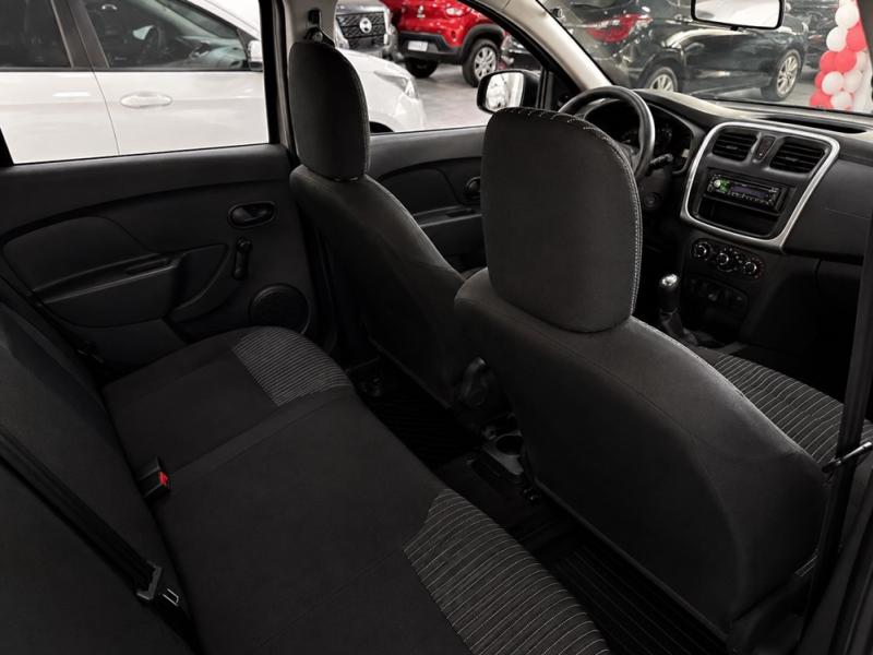 foto do SANDERO AUTHENTIQUE HI-POWER 1.0 MANUAL 2016