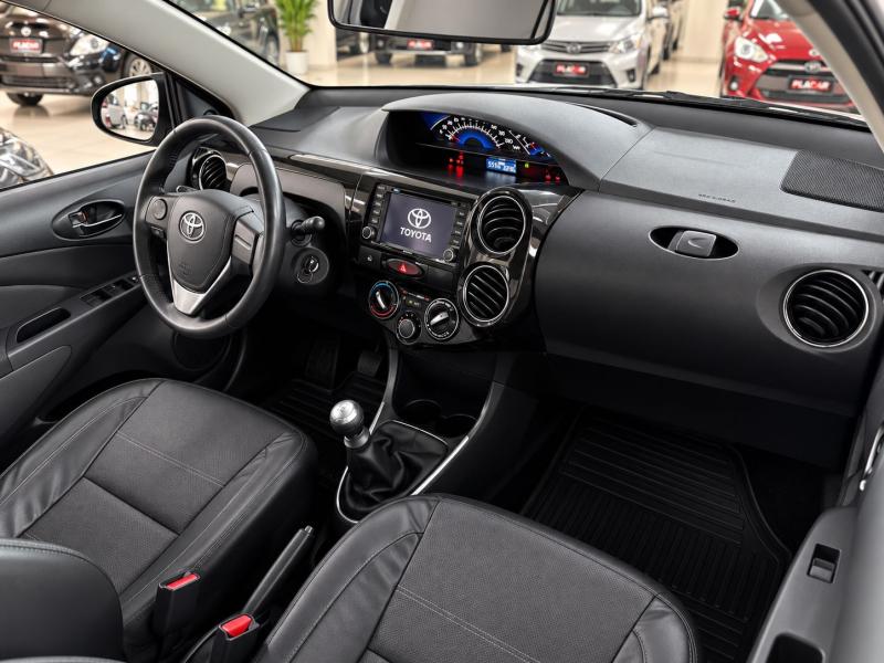 foto do ETIOS PLATINUM SED 1.5 FLEX MANUAL 2016