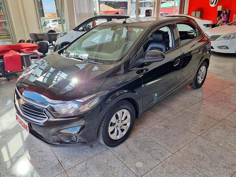 foto do ONIX LT 1.0 8V FLEX MANUAL 2019