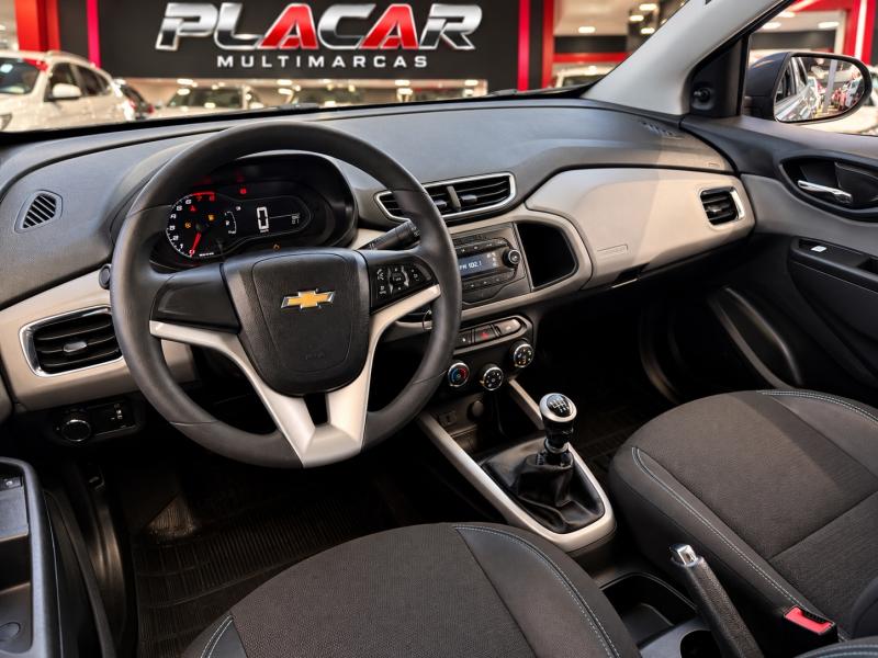 foto do ONIX LT 1.0 8V FLEX MANUAL 2019