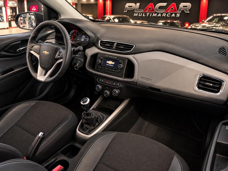 foto do ONIX LT 1.0 8V FLEX MANUAL 2019