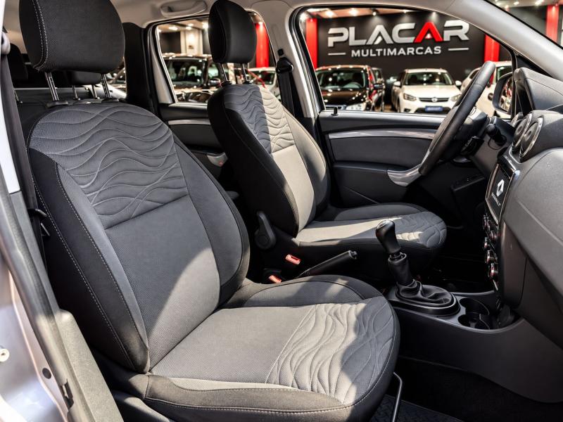 foto do DUSTER 1.6 DYNAMIQUE 4X2 16V FLEX MANUAL 2015
