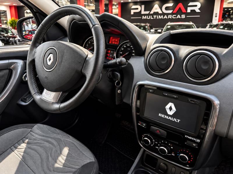 foto do DUSTER 1.6 DYNAMIQUE 4X2 16V FLEX MANUAL 2015