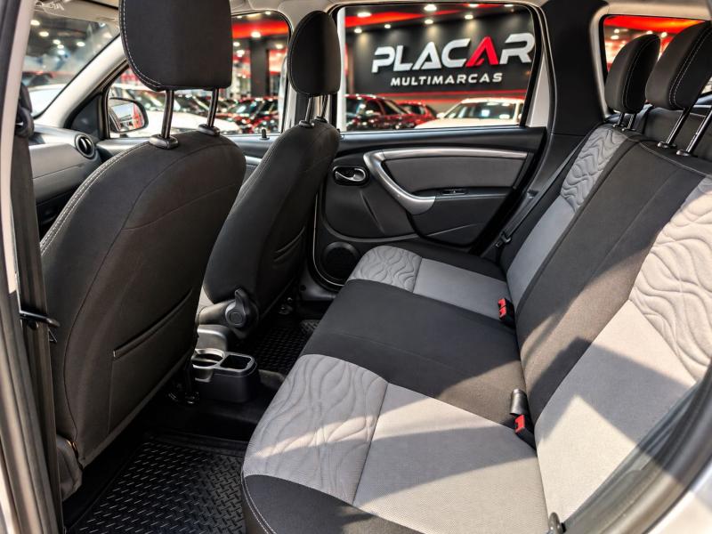 foto do DUSTER 1.6 DYNAMIQUE 4X2 16V FLEX MANUAL 2015