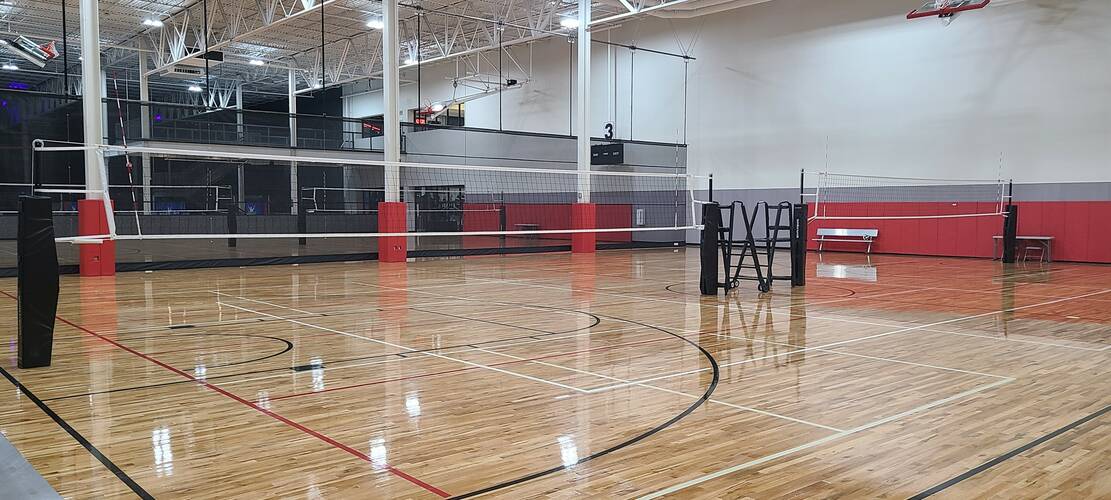 Tuesday Indoor Volleyball Advanced Mens 6v6 FieldHouse [Aurora] S