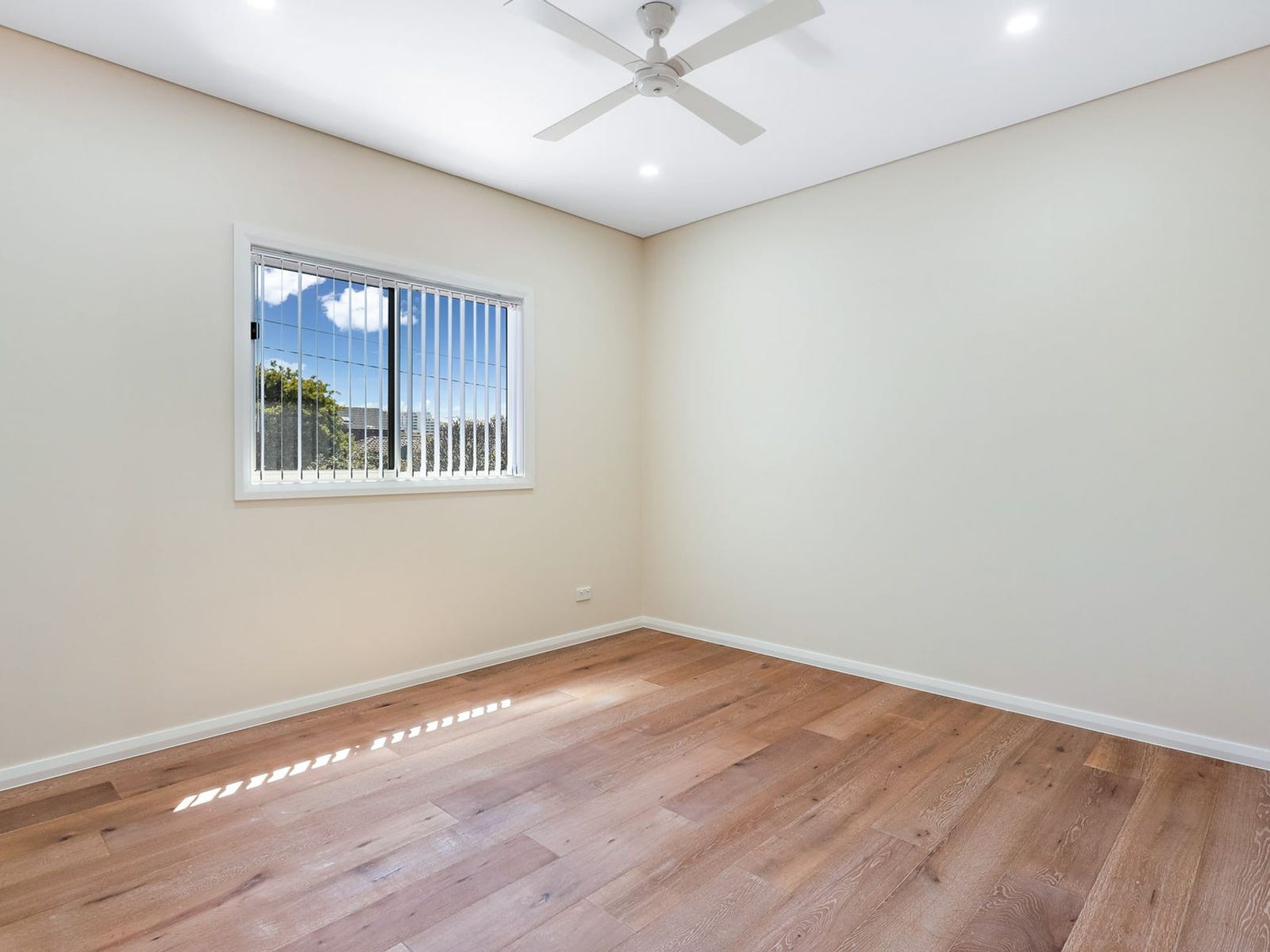 Property for Rent: Brighton-le-sands, NSW 2216
