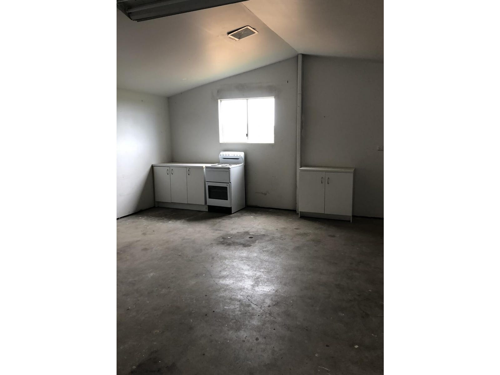 Private Rental in Pacific Paradise, Qld 4564