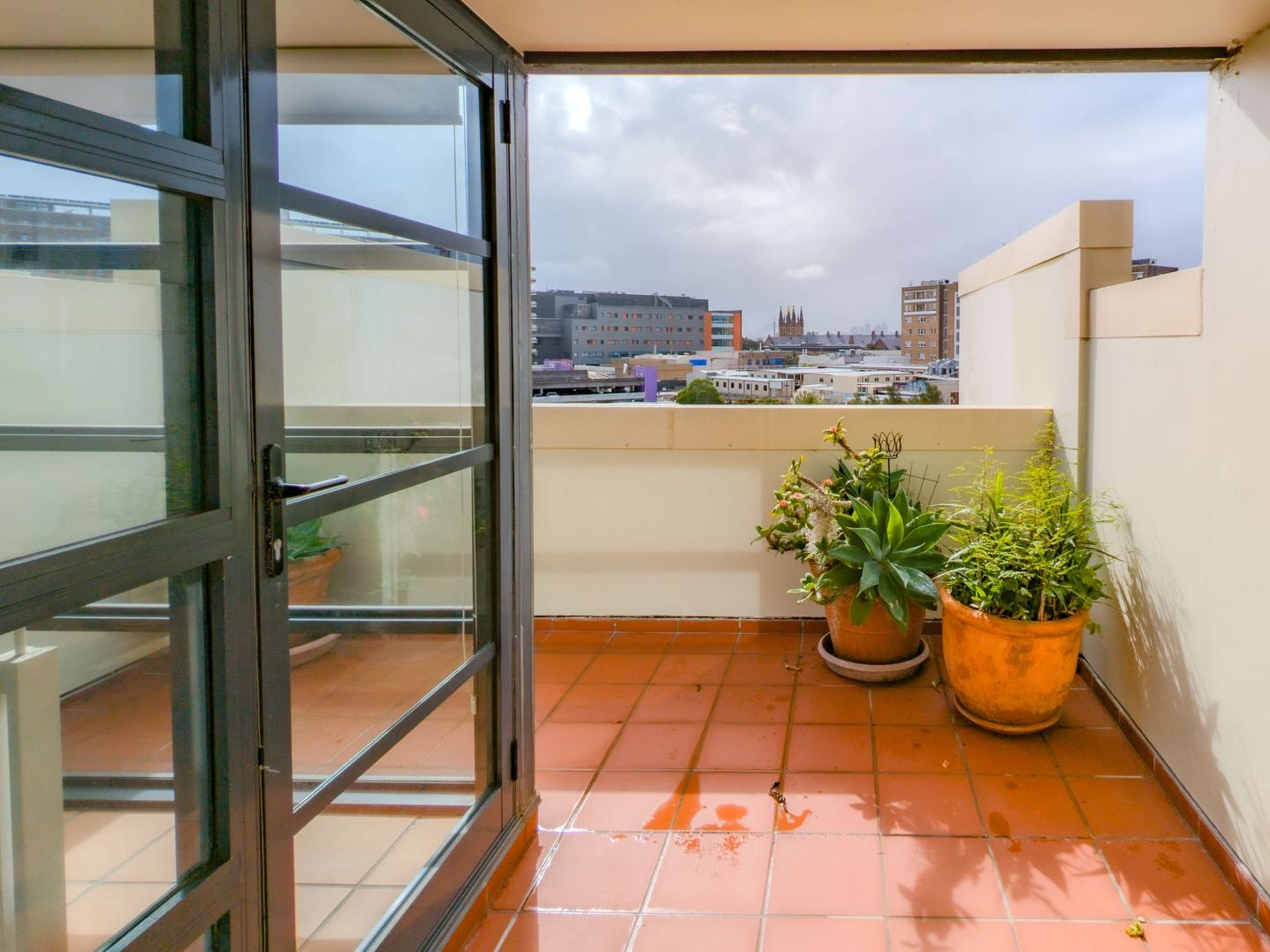 Property for Rent: Newtown, NSW 2042