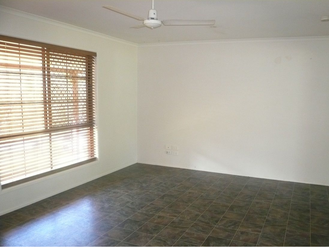 Private Rental in Logan Reserve, Qld 4133