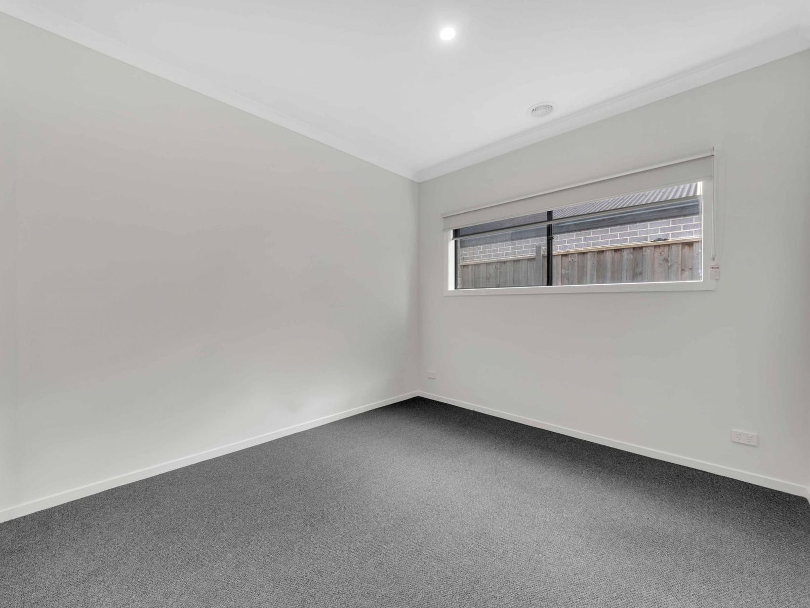 Property for Rent: Truganina, Vic 3029