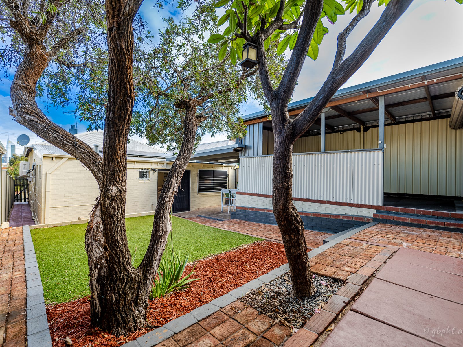 Property for Rent: Highgate, WA 6003
