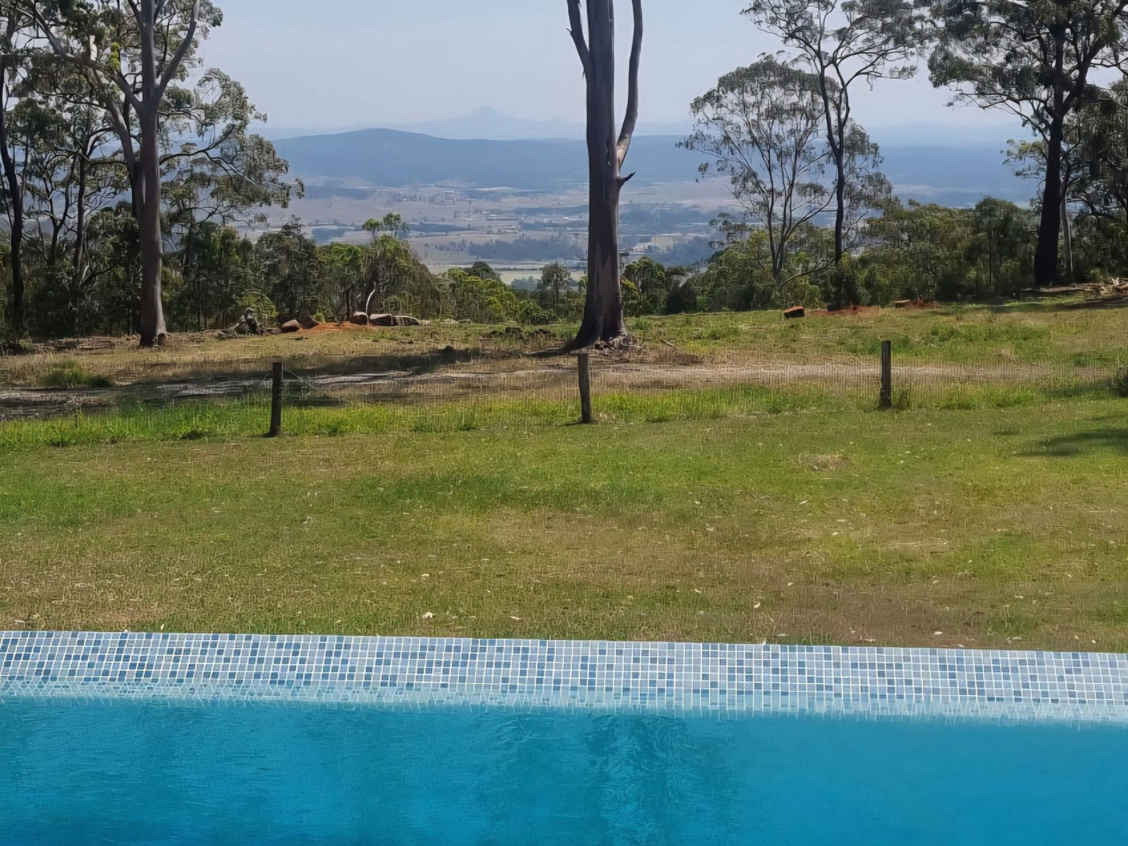 Private Rental in Tamborine Mountain, Qld 4272