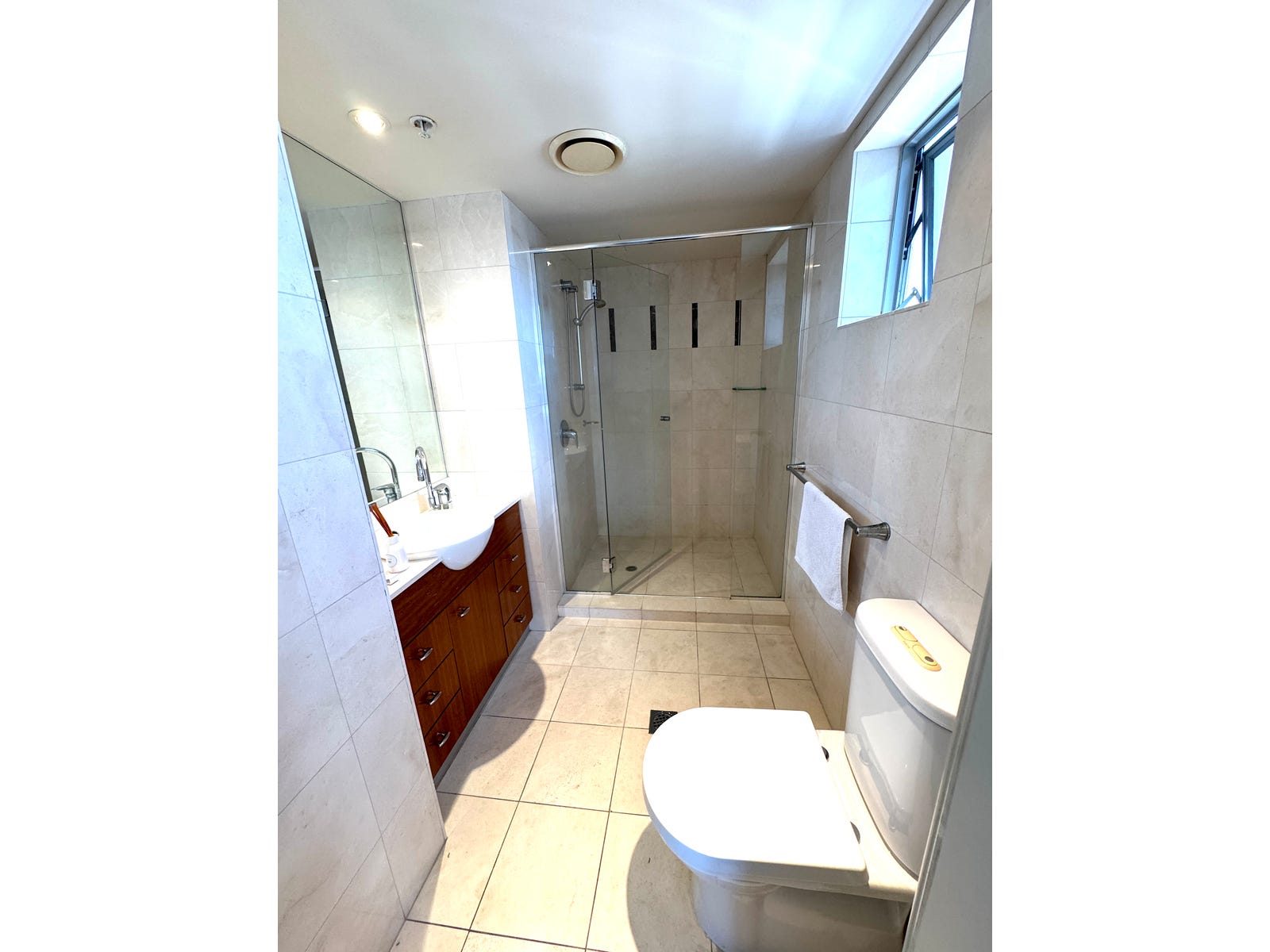 Private Rental in Surfers Paradise, Qld 4217