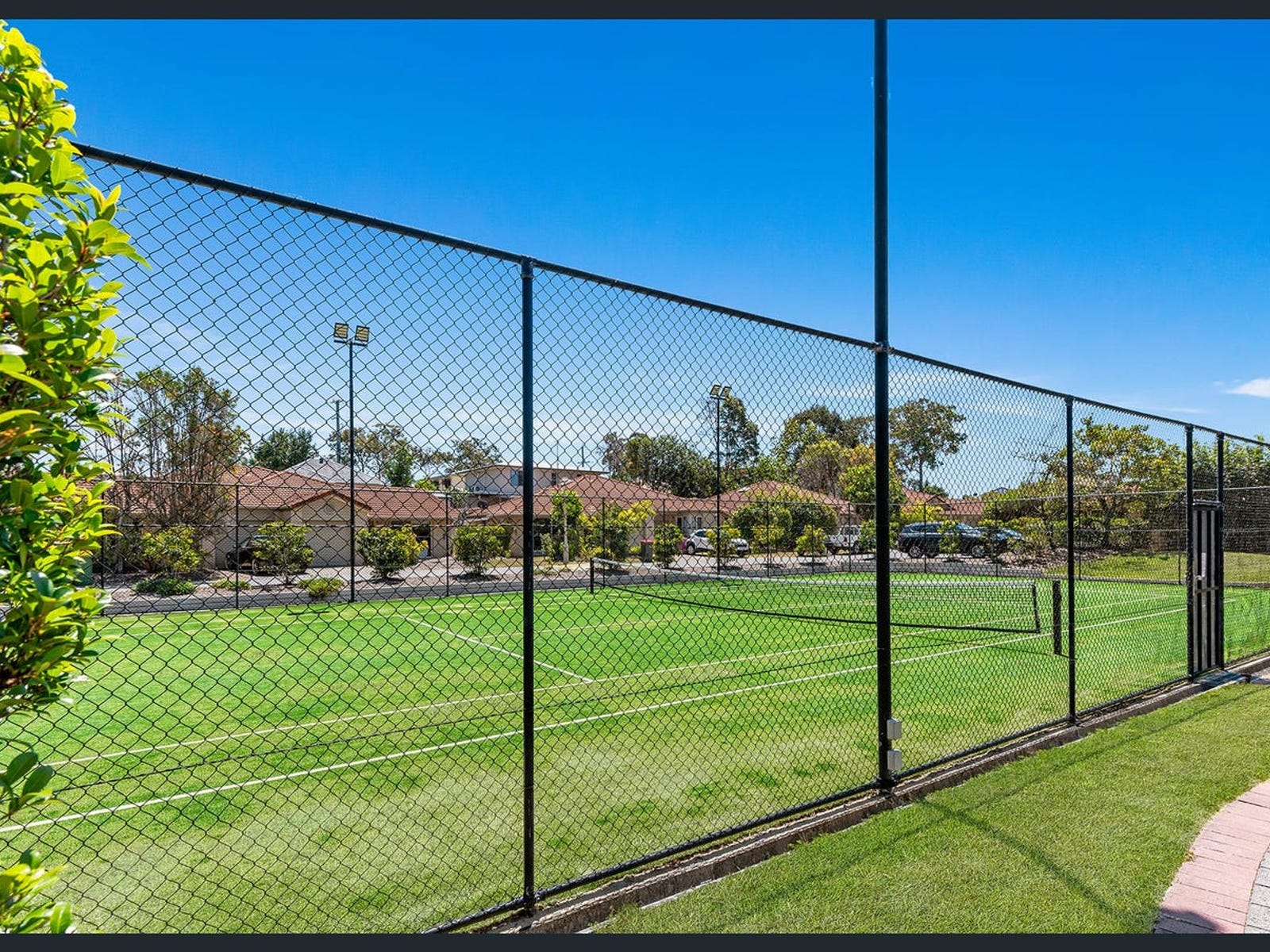 Private Rental in Runaway Bay, Qld 4216