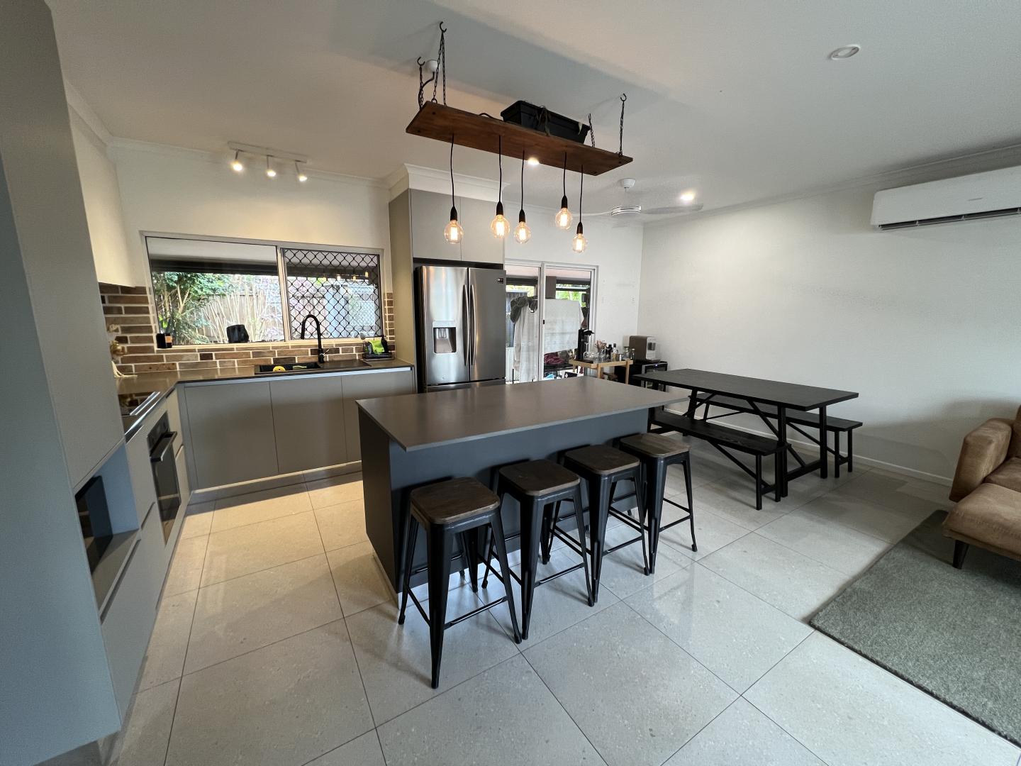 Private Rental in Mount Sheridan, Qld 4868