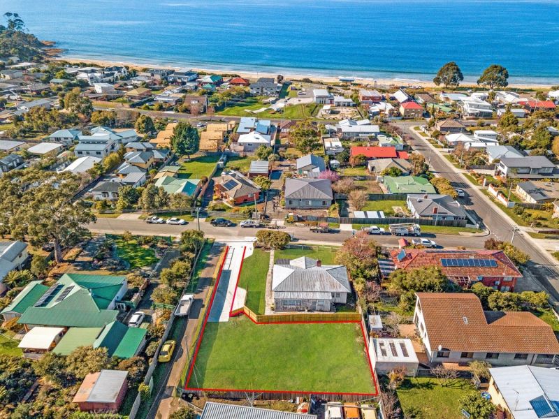 Private Listing - Blackmans Bay, Tas 7052