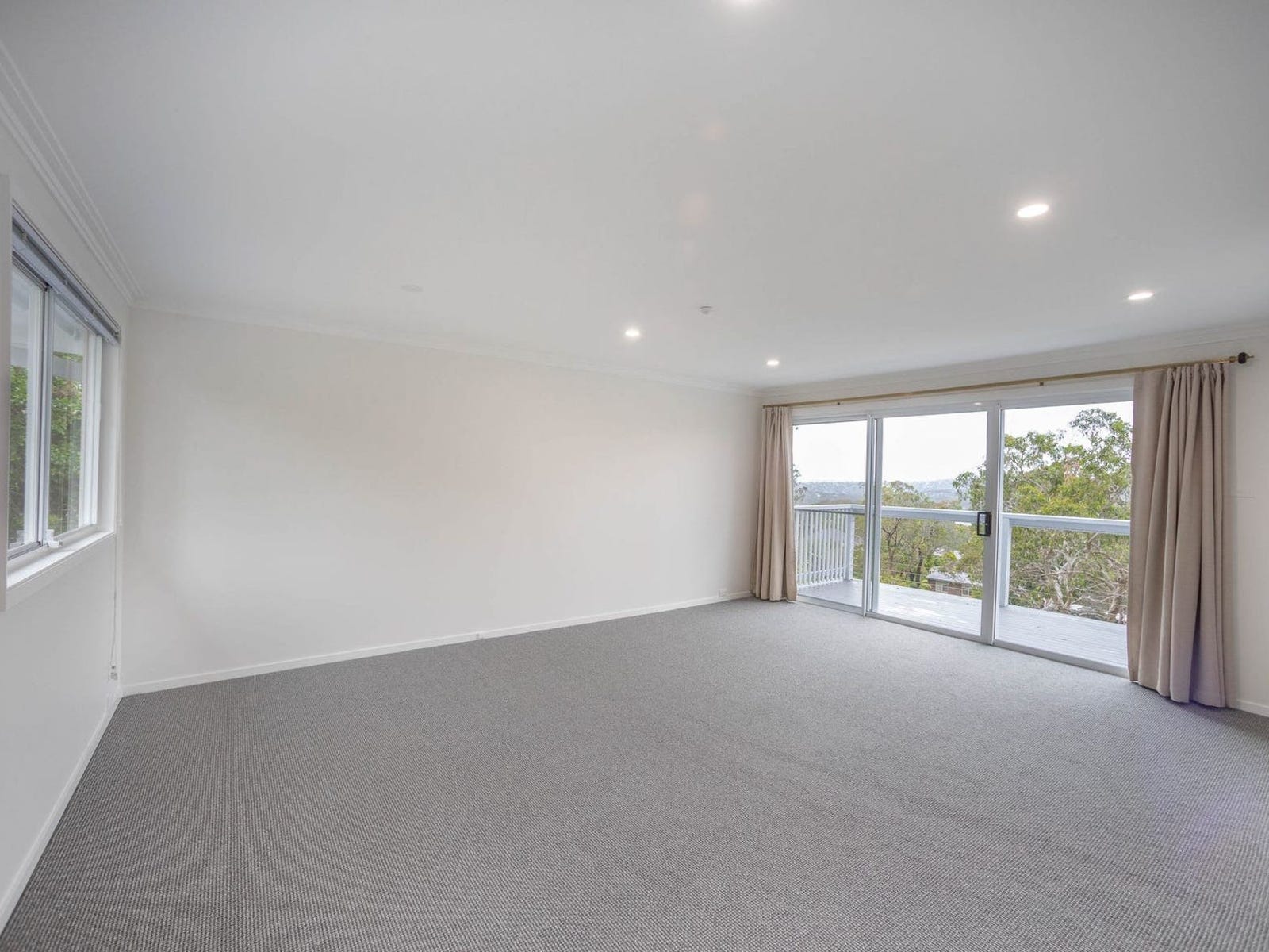 Private Rental in Elanora Heights, NSW 2101