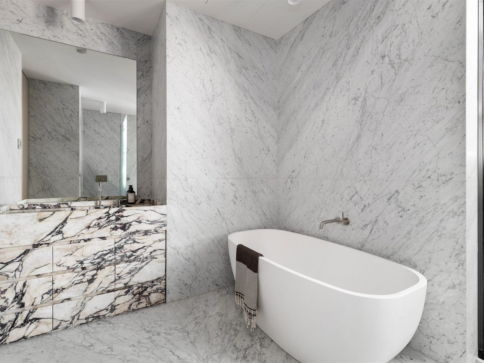 Private Rental in Cremorne, Vic 3121