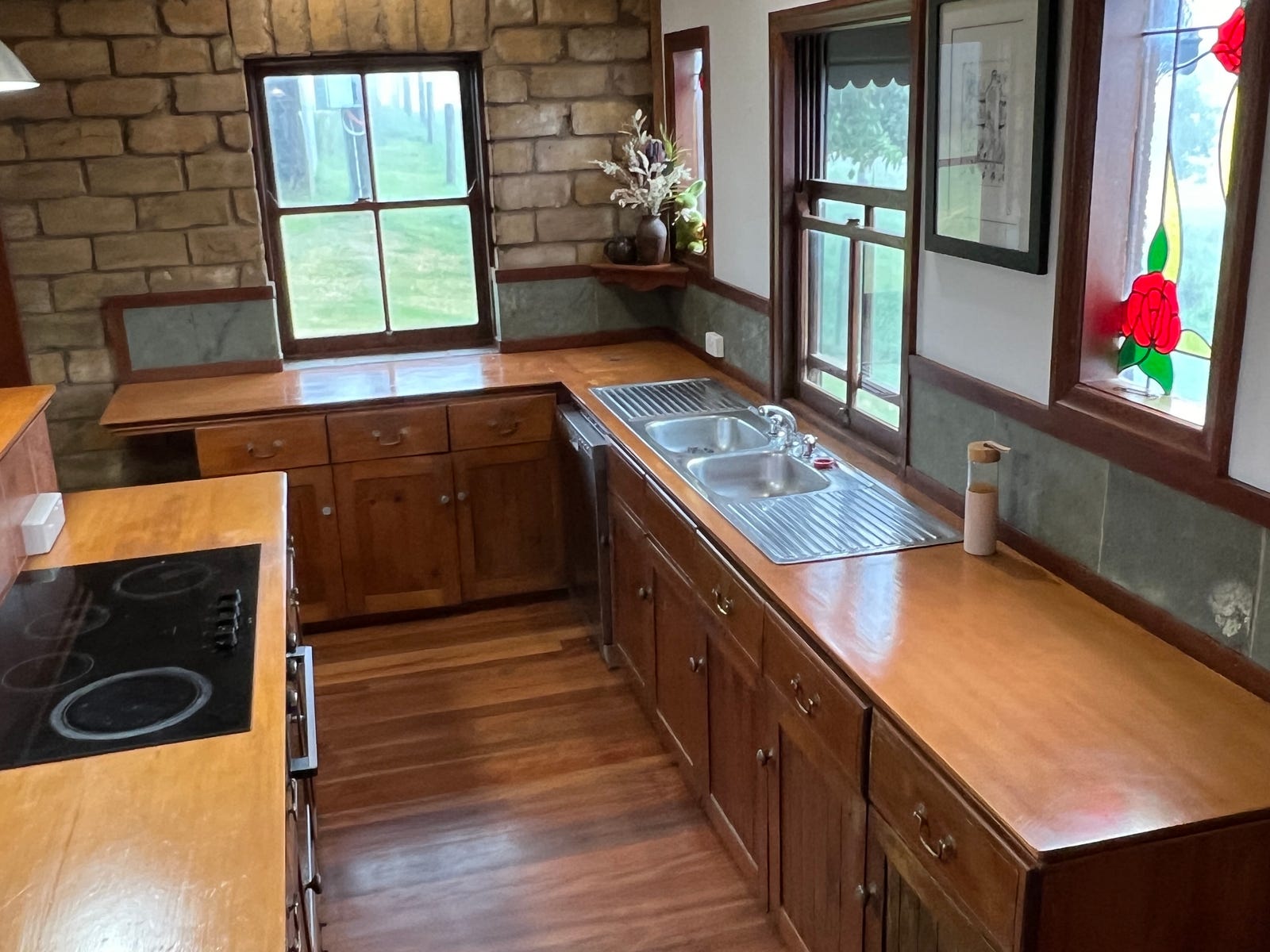 Private Rental in Cedar Pocket, Qld 4570