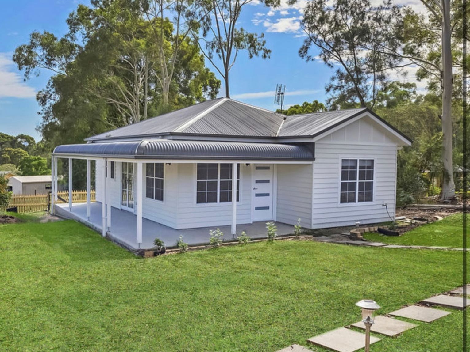 Property for Rent: Bolwarra Heights, NSW 2320