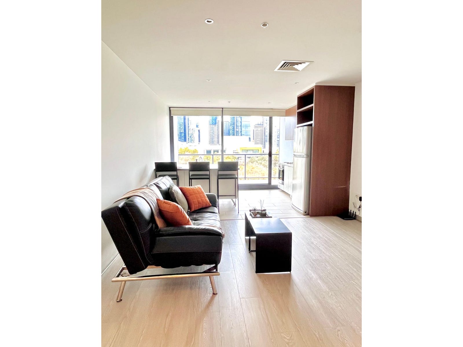 Rental Property - Melbourne, Vic 3000