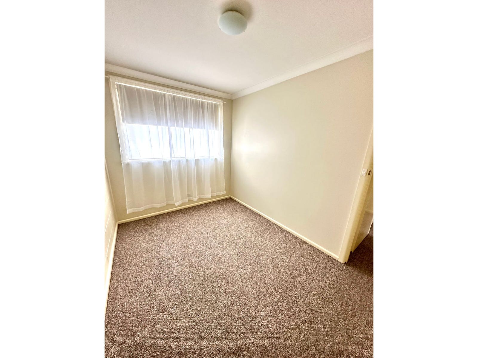 Property for Rent: North Albury, NSW 2640