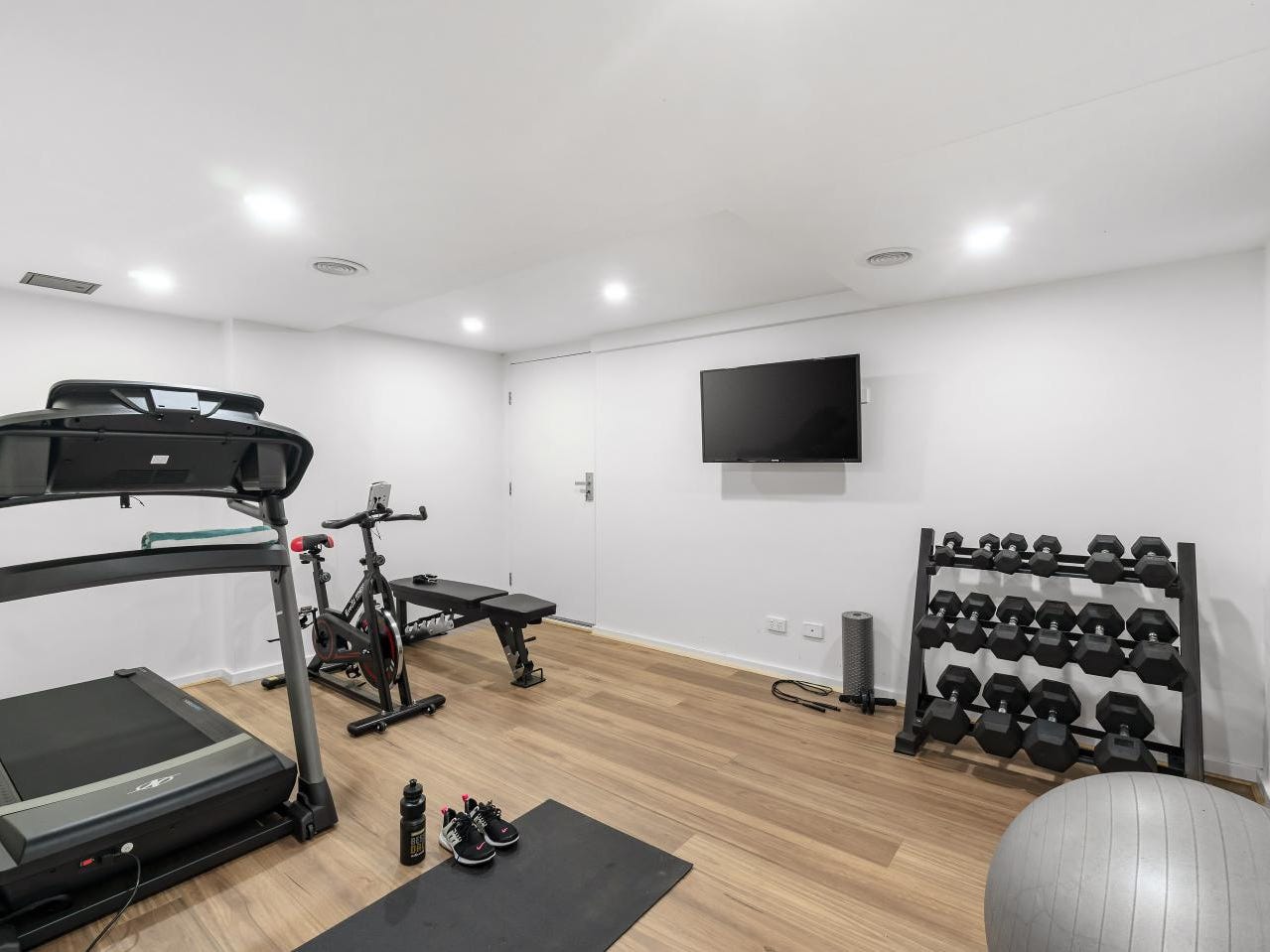 Property for Rent: Viewbank, Vic 3084