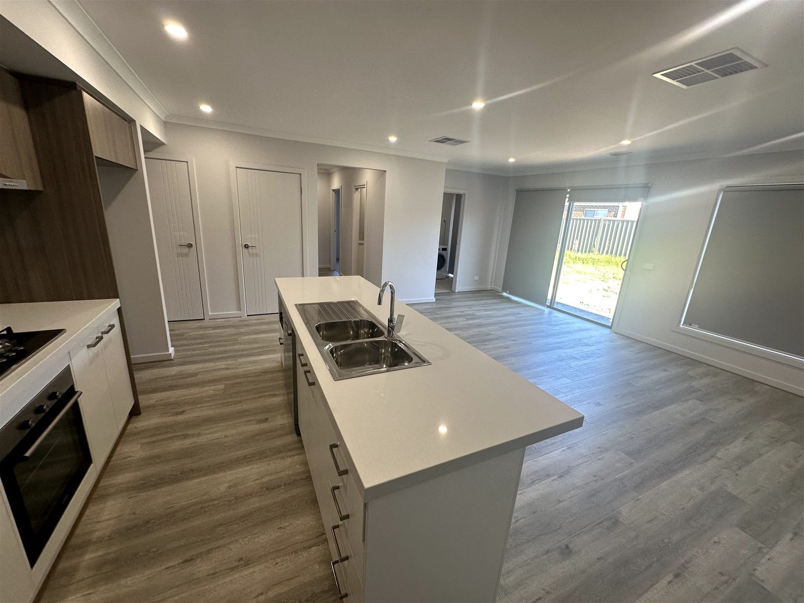 Private Rental in Clyde, Vic 3978