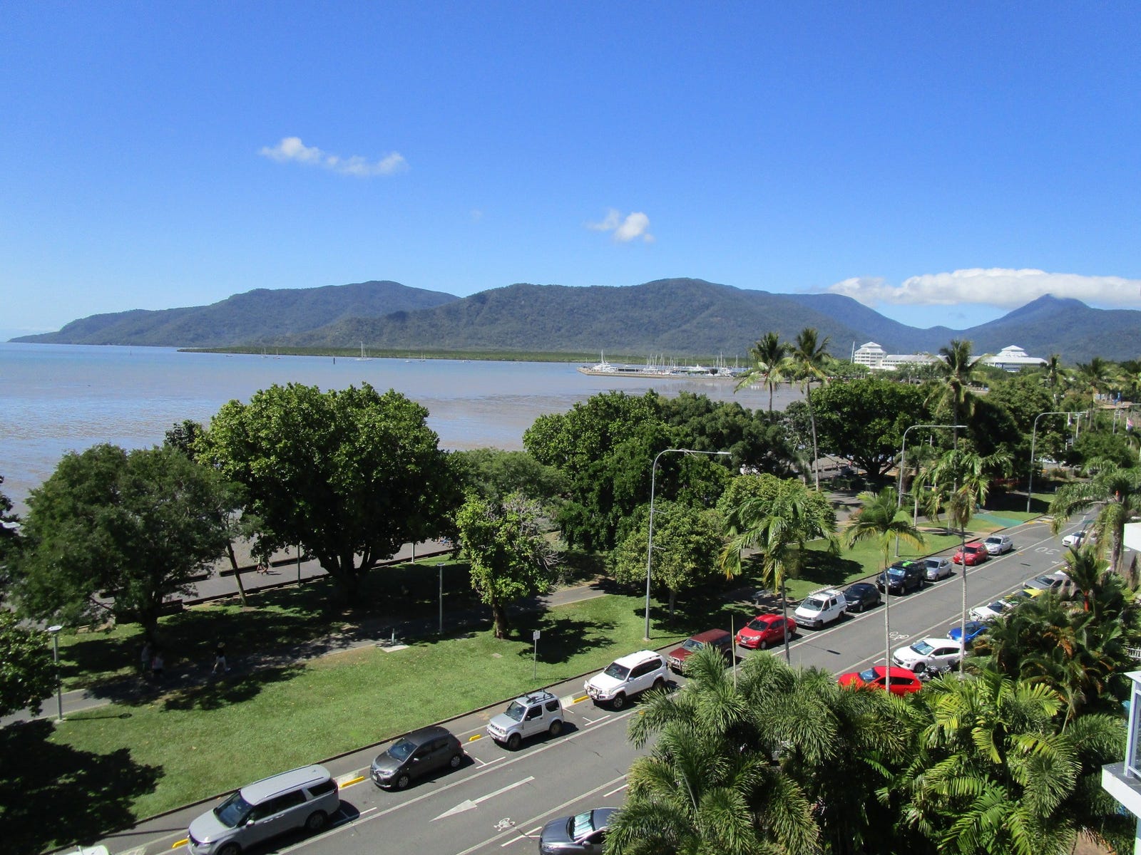Private Rental in Cairns City, Qld 4870