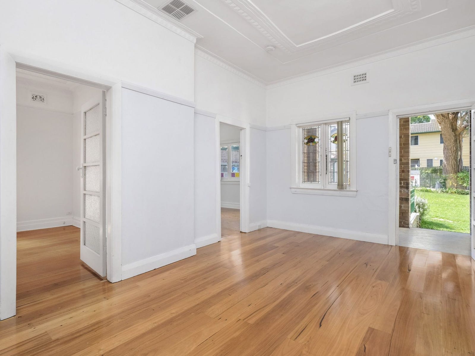 Property for Rent: Russell Lea, NSW 2046