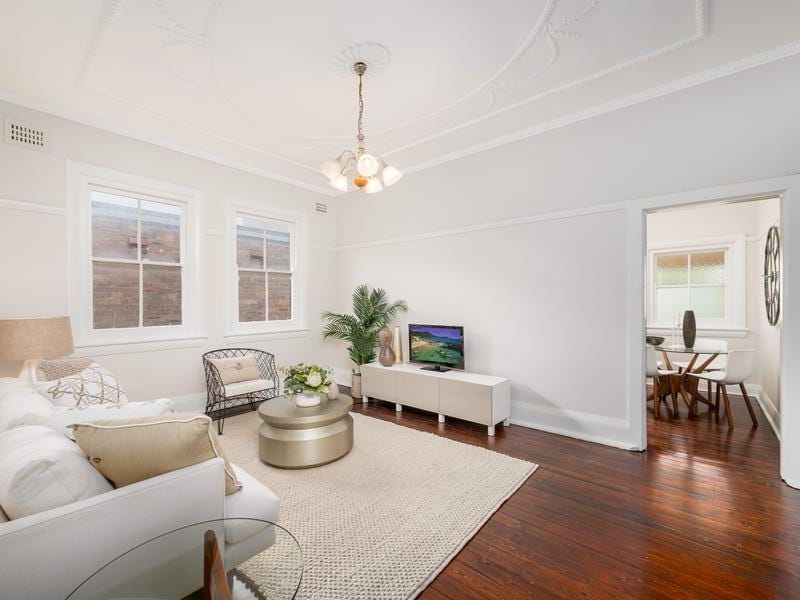 Private Rental in Newtown, NSW 2042