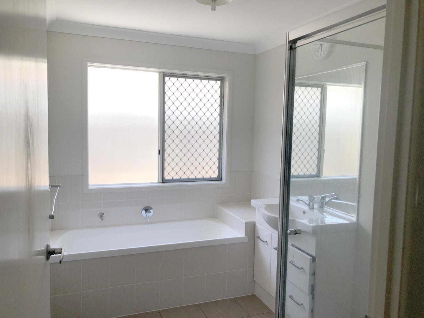 Property for Rent: Banyo, Qld 4014