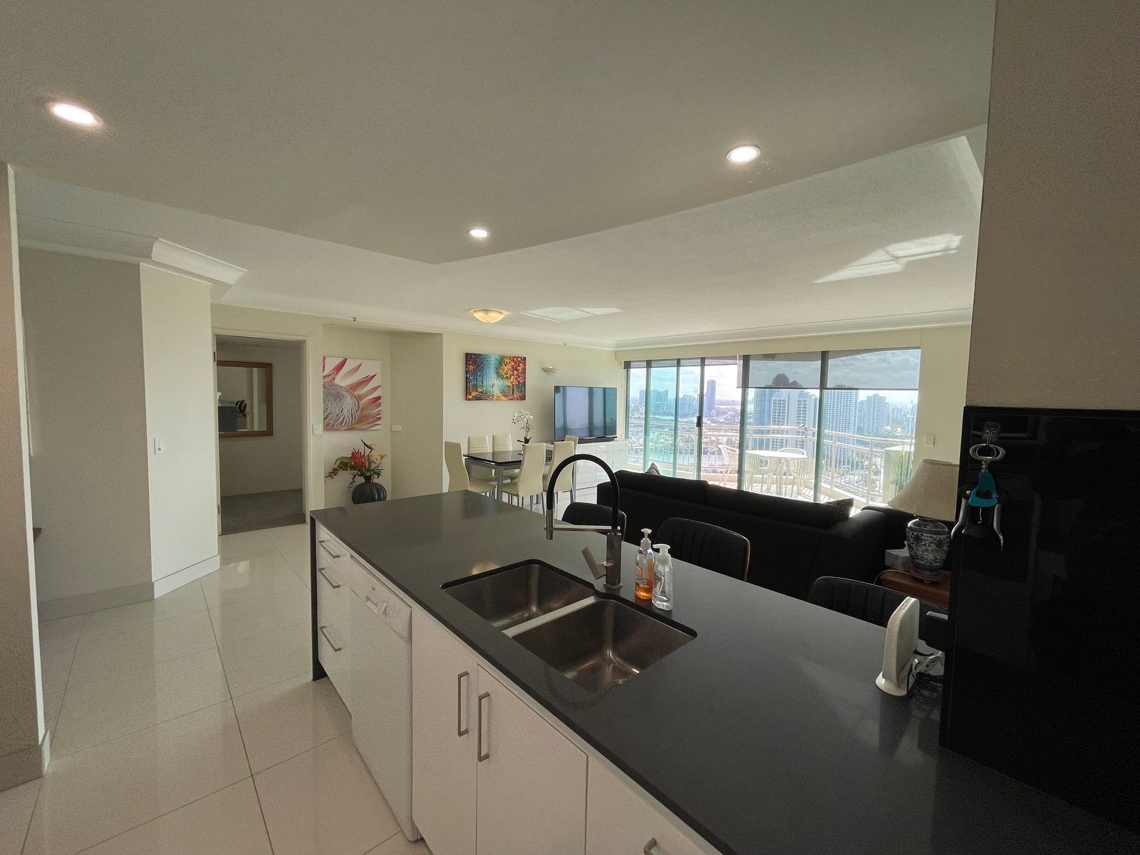 Private Rental in Surfers Paradise, Qld 4217