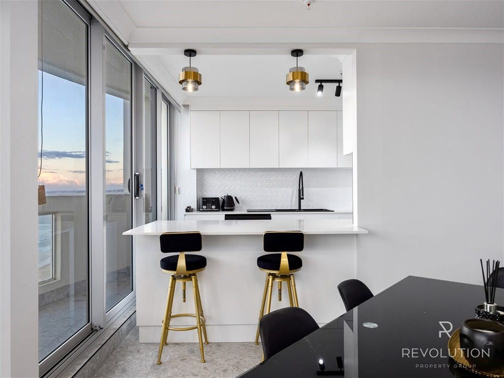 Property for Rent: Surfers Paradise, Qld 4217