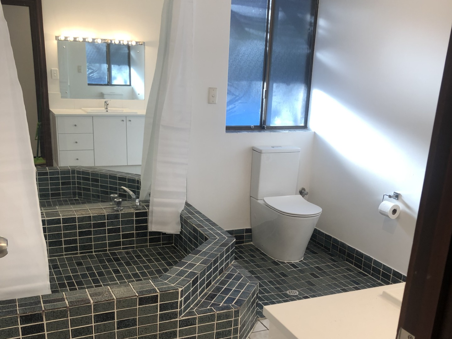 Property for Rent: Woodvale, WA 6026