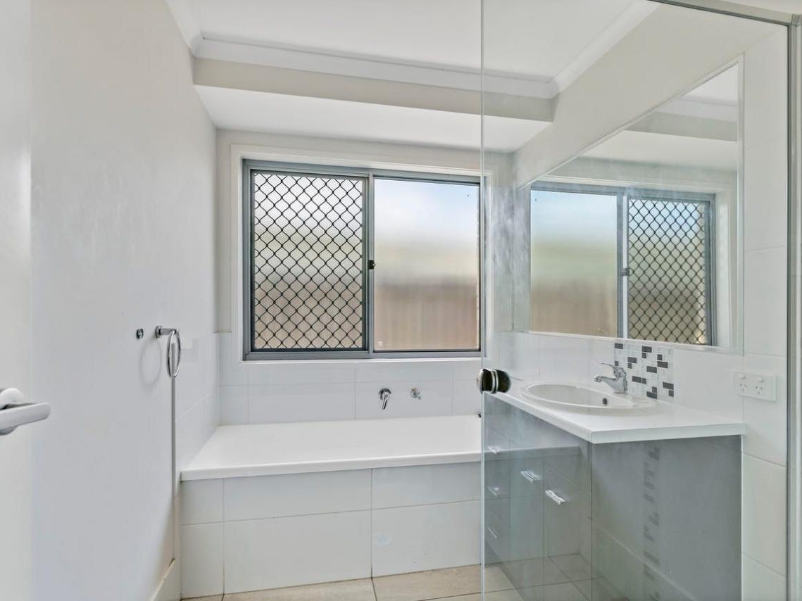 Private Rental in Caloundra West, Qld 4551
