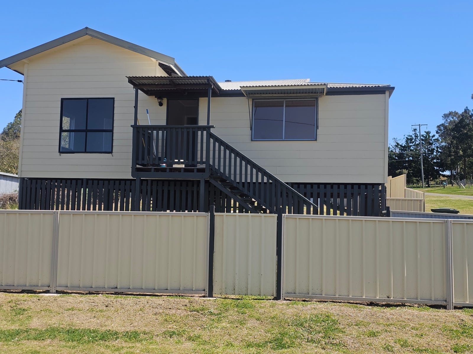 Private Property - Kalpowar, Qld 4630
