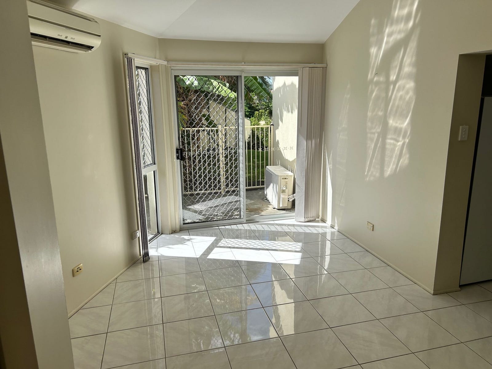 Private Rental in Broadbeach Waters, Qld 4218