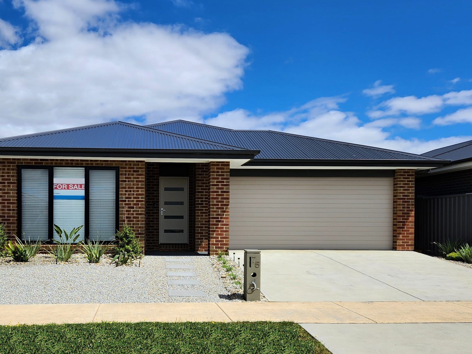 Private Real Estate - Alfredton, Vic 3350