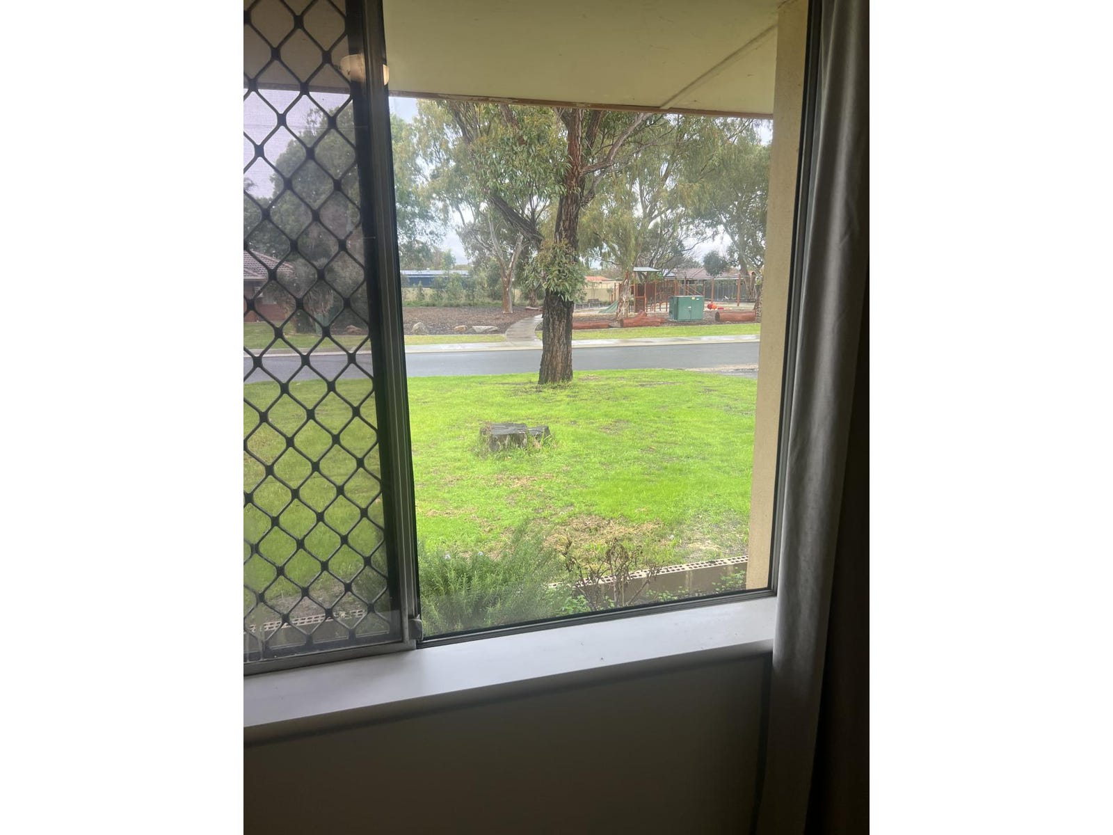 Private Rental in Maddington, WA 6109