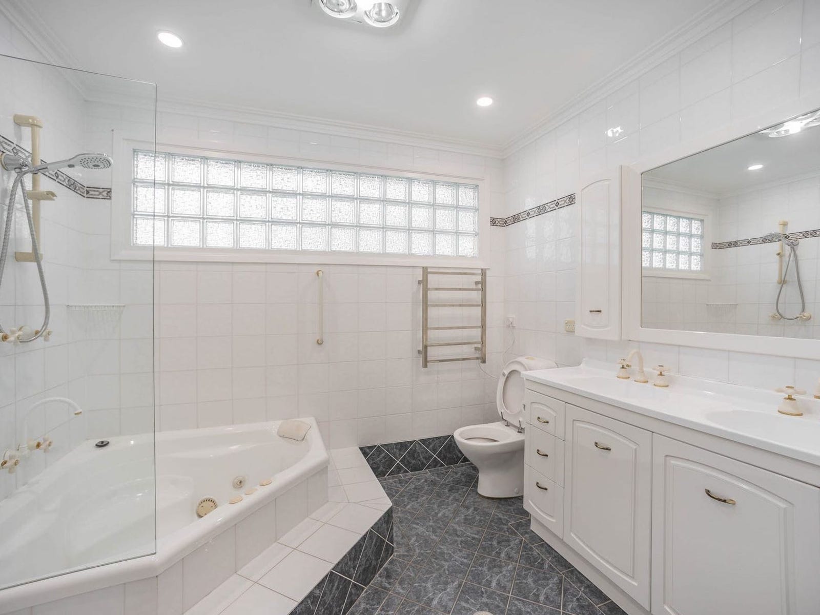 Private Rental in Elanora Heights, NSW 2101