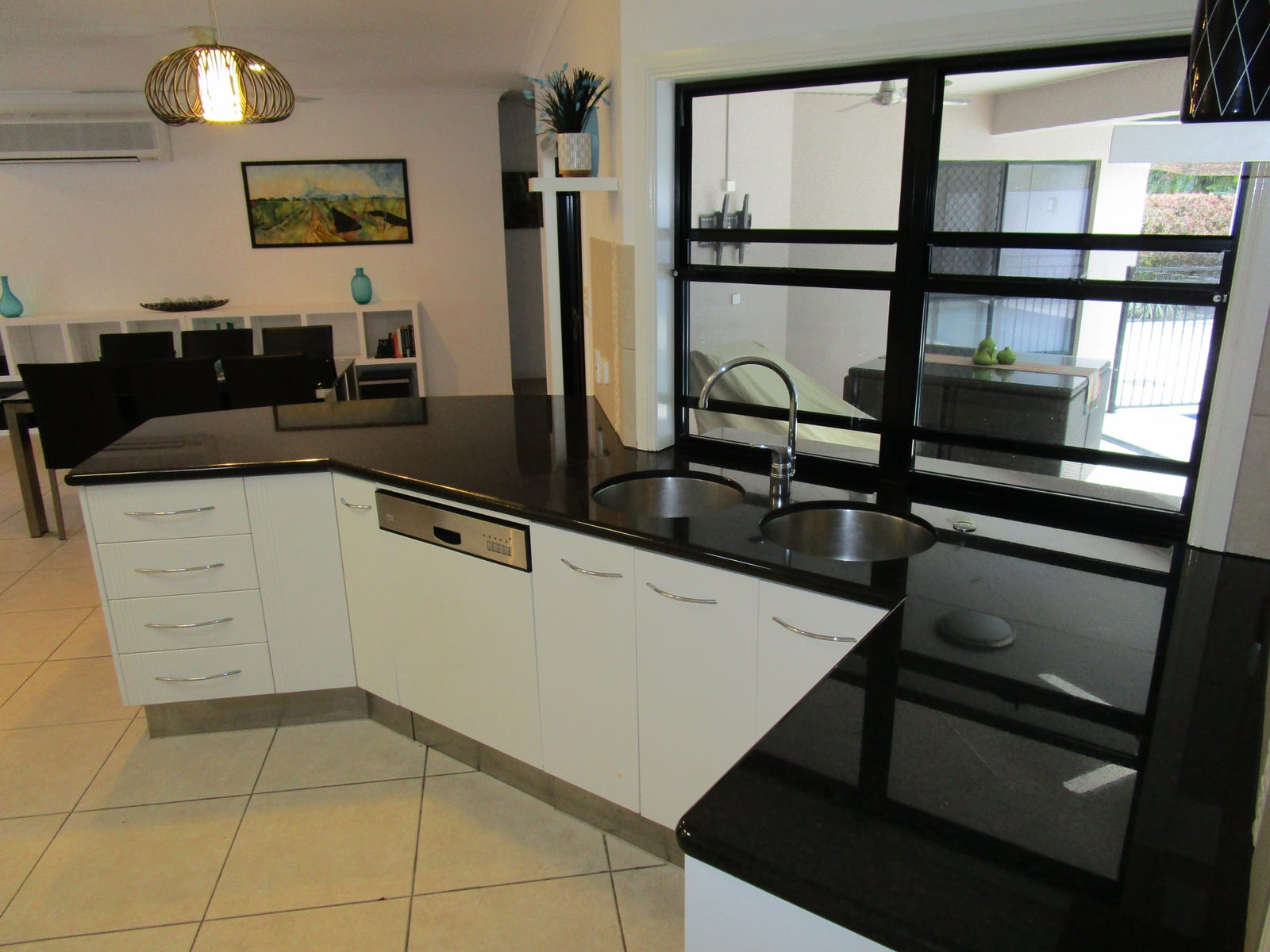 Private Rental in Brinsmead, Qld 4870
