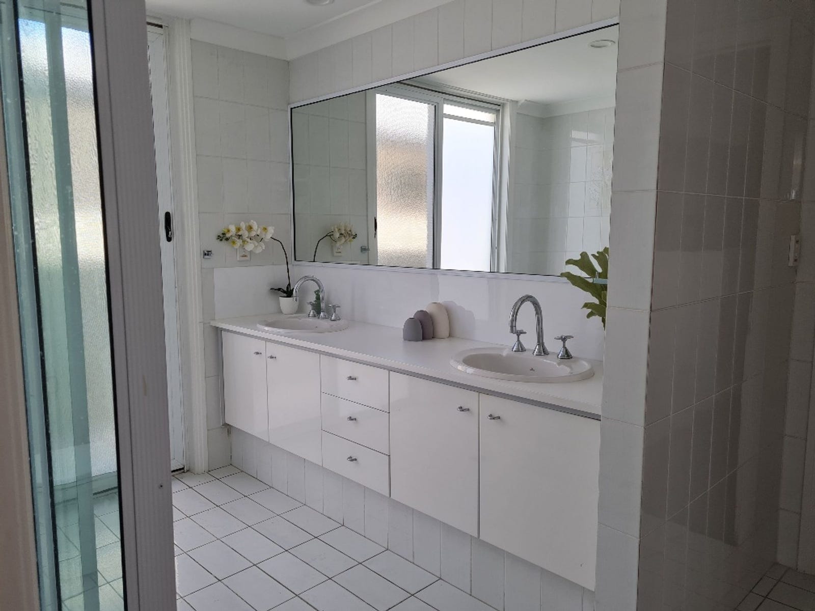Private Rental in Surfers Paradise, Qld 4217