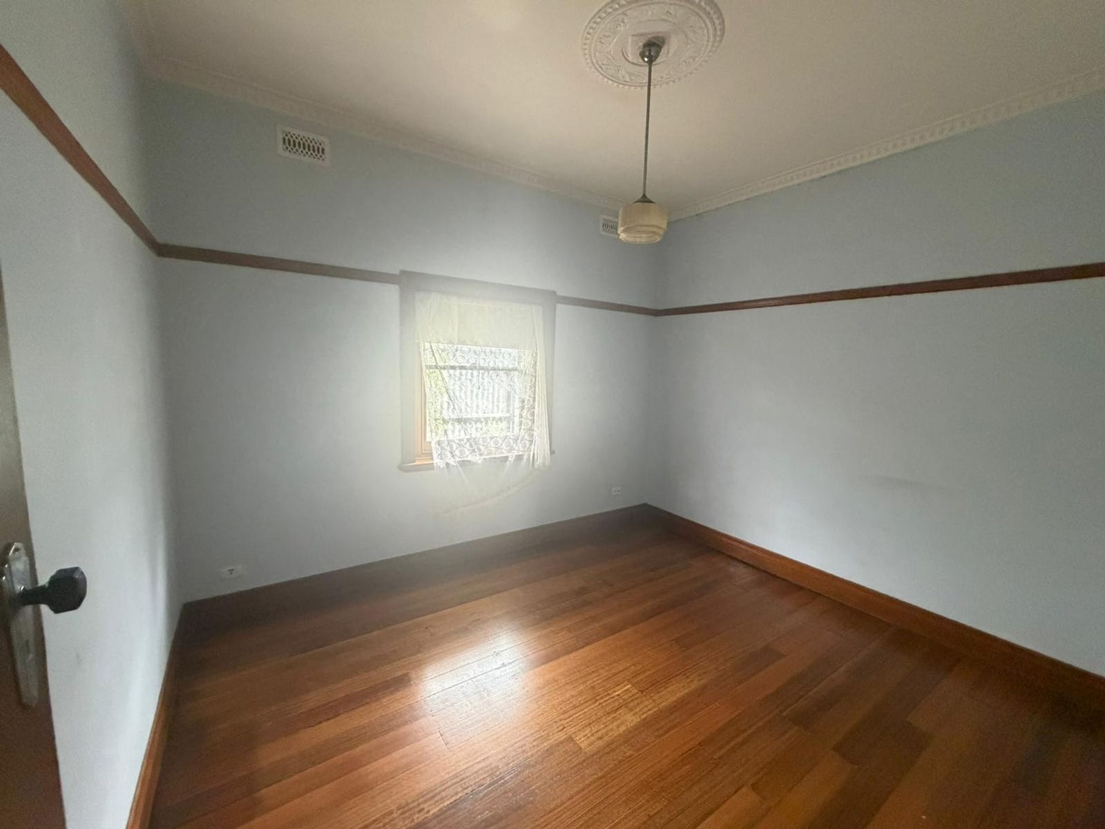 Property for Rent: Preston, Vic 3072