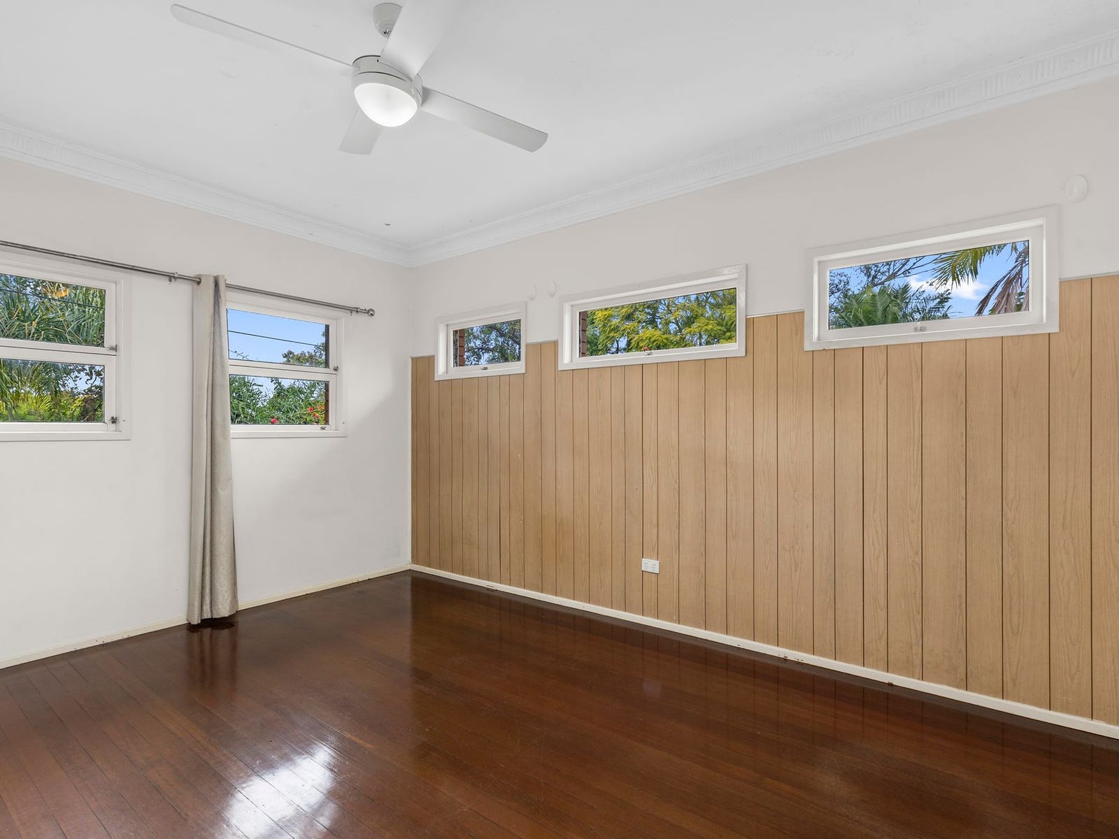 Private Rental in Kenmore, Qld 4069