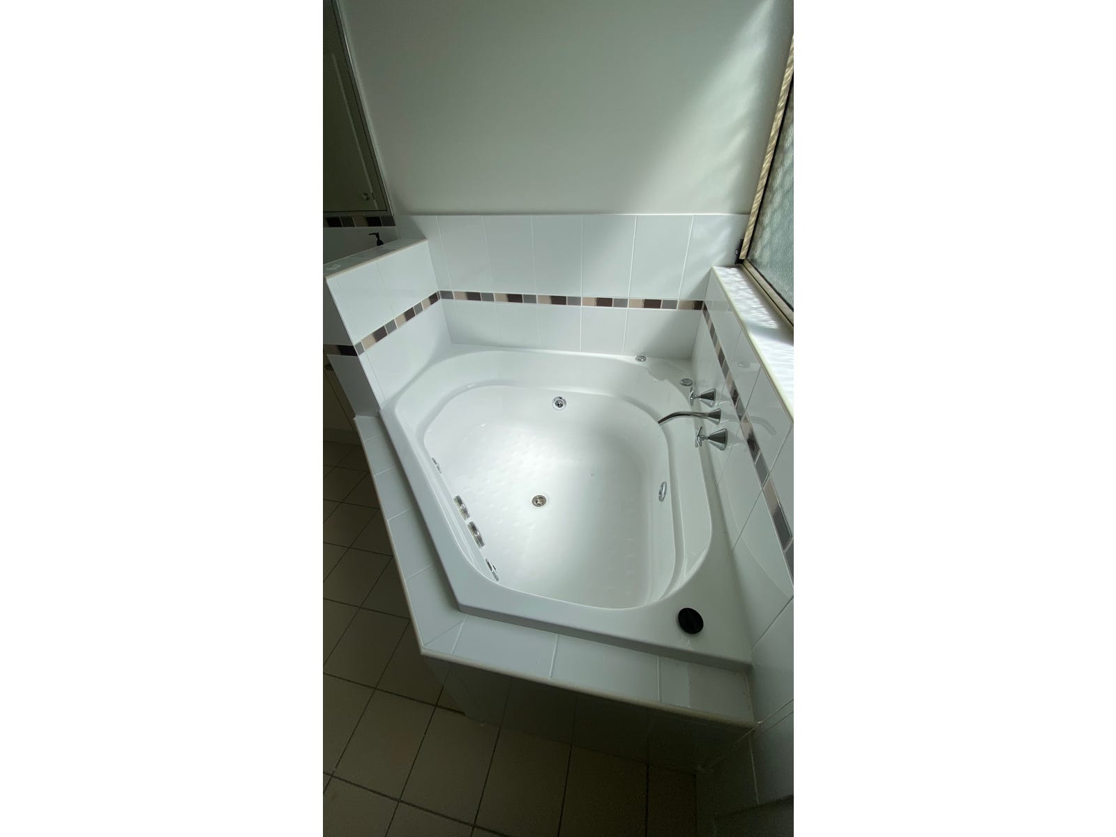Private Rental in Bentley Park, Qld 4869
