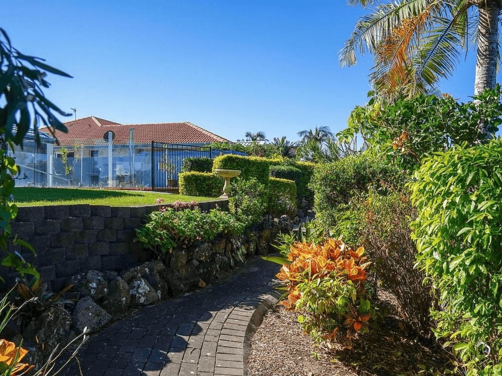 Private Rental in Helensvale, Qld 4212