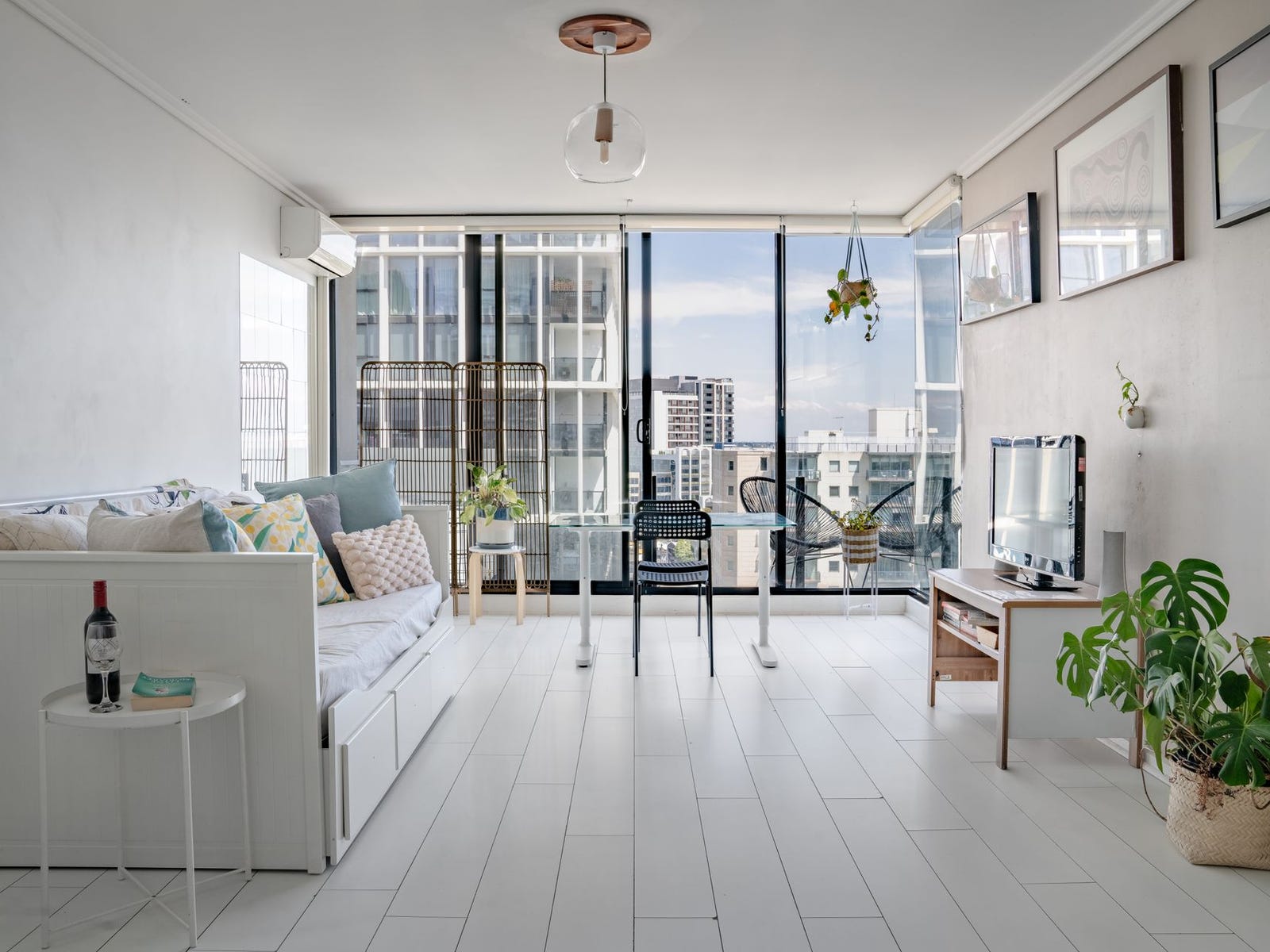 Property for Rent: South Melbourne, Vic 3205